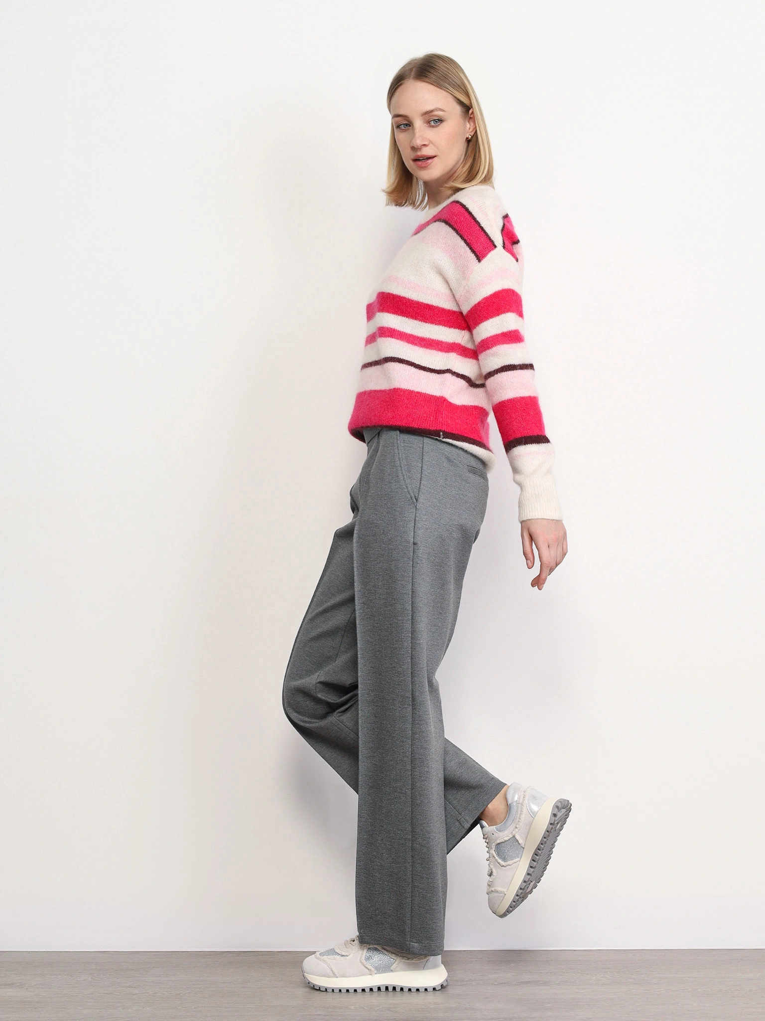 Брюки серого цвета из смесовой вискозы